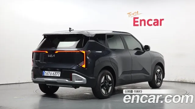 Kia Seltos Seltos 2 поколение Бензин 1.6T 2WD — Фото автомобиля 2