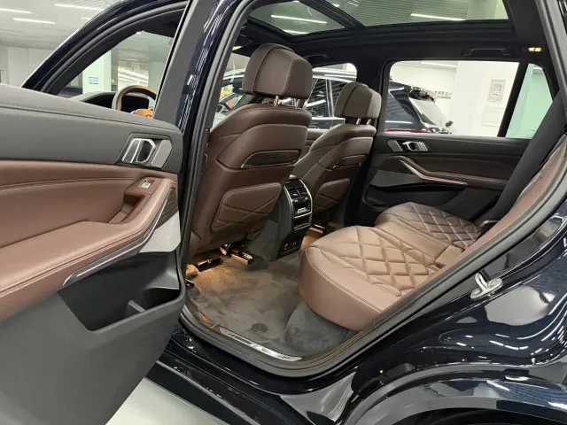 BMW X5 — Фото автомобиля 6