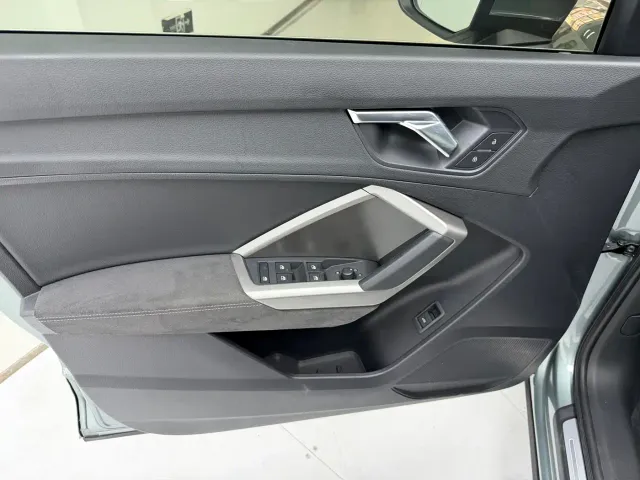 Audi Q3 — Фото автомобиля 12