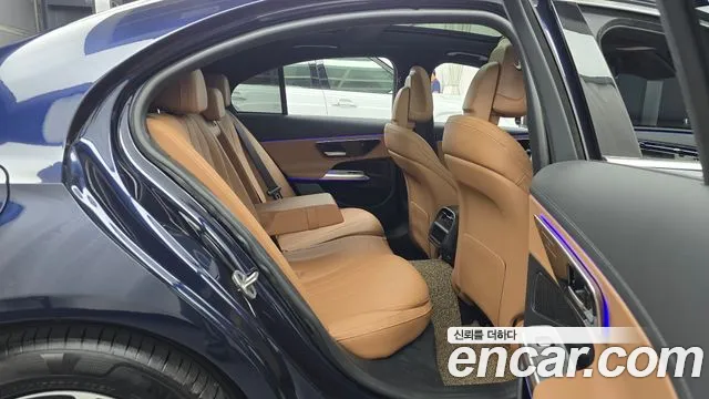 Mercedes-Benz E-Class W214 — Фото автомобиля 11