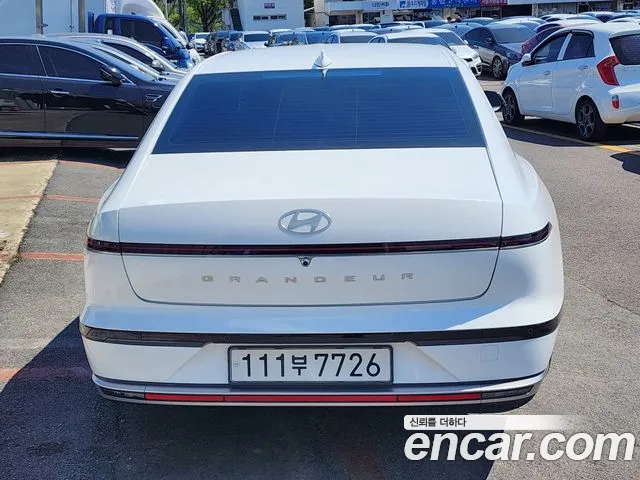 Hyundai Grandeur Grandeur (GN7) — Фото автомобиля 2