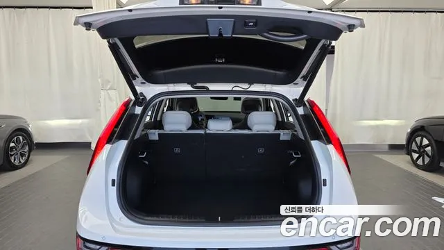 Kia Niro The All New — Фото автомобиля 26