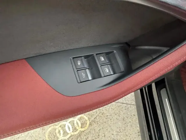 Audi A7L — Фото автомобиля 23