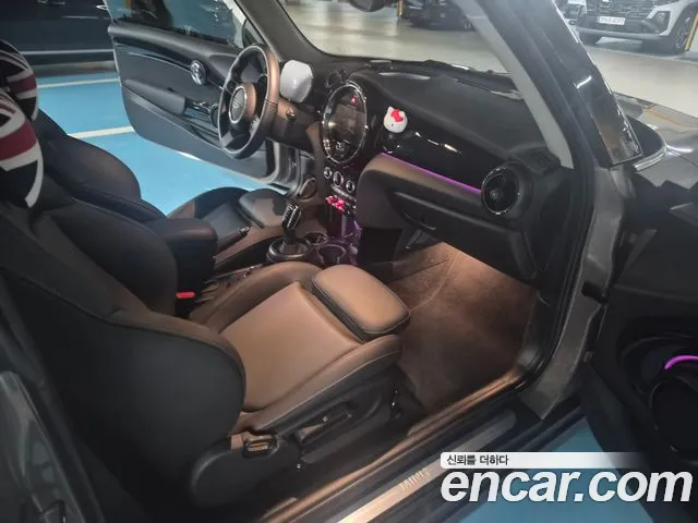 MINI Cooper — Фото автомобиля 10