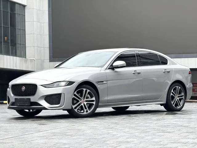 Фотография автомобиля — Jaguar XEL
