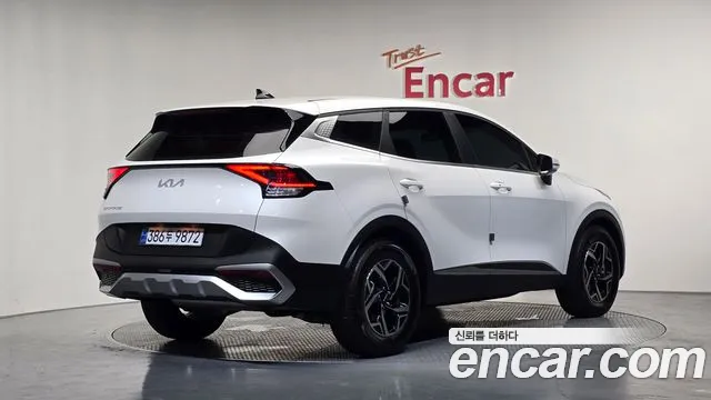 Kia Sportage Sportage 5-е поколение Бензин 1.6 турбо 2WD — Фото автомобиля 2