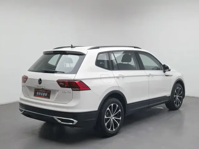 Volkswagen Tiguan L — Фото автомобиля 2