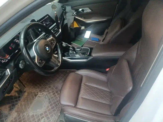 BMW 3 Series — Фото автомобиля 16