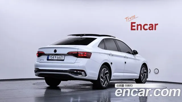 Volkswagen Jetta — Фото автомобиля 2