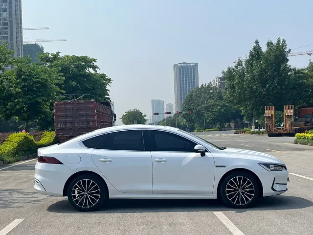 BYD Qin PLUS — Фото автомобиля 7