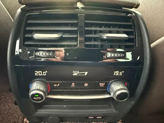 BMW 5 Series — Фото автомобиля 15