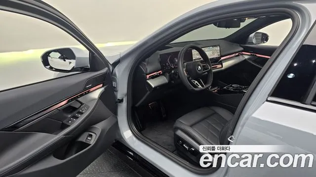 BMW 5-Series — Фото автомобиля 11