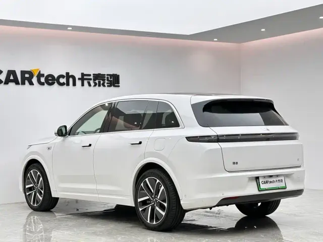 Li Auto L7 — Фото автомобиля 3