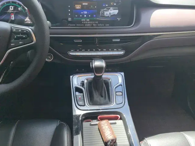 GAC Trumpchi M6 — Фото автомобиля 16