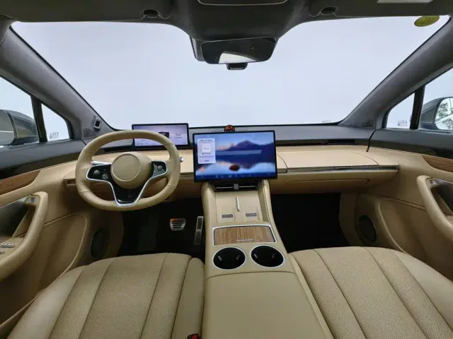 Zhijie Luxeed R7 2025 Extended Range 331km Ultra — Фото автомобиля 5