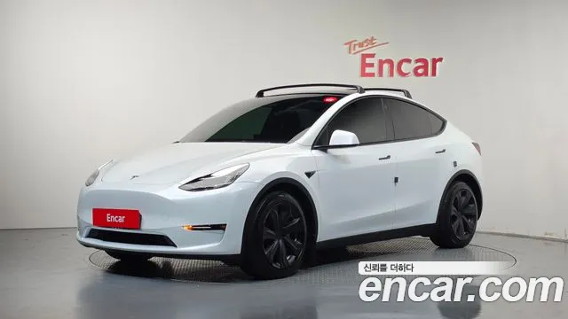 Фотография автомобиля — Tesla Model Y