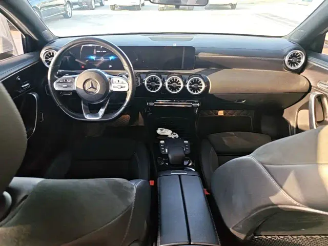 Mercedes-Benz A-Class — Фото автомобиля 9