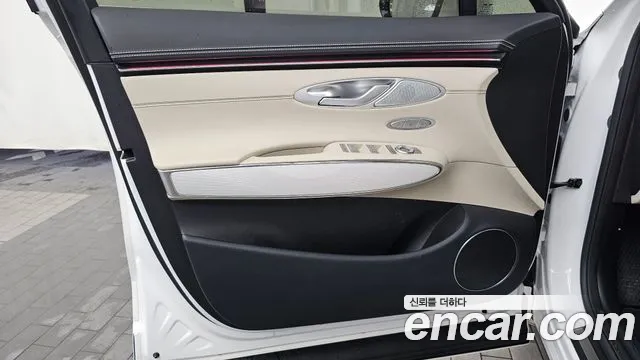 Genesis GV70 2.5T Бензин 2WD — Фото автомобиля 22