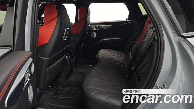 BMW XM — Фото автомобиля 11