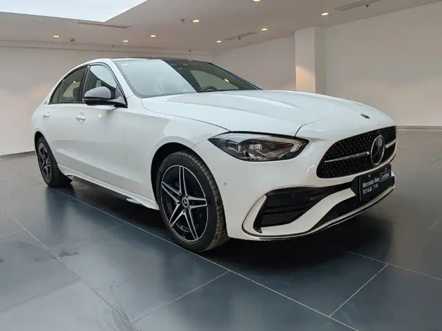 Mercedes-Benz Mercedes-Benz C-Class 2024 C 260 L Night Edition Sport — Фото автомобиля 2