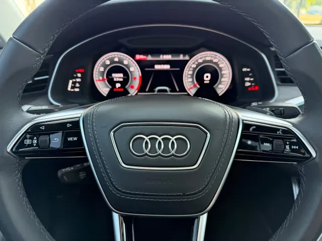 Audi A6L — Фото автомобиля 12