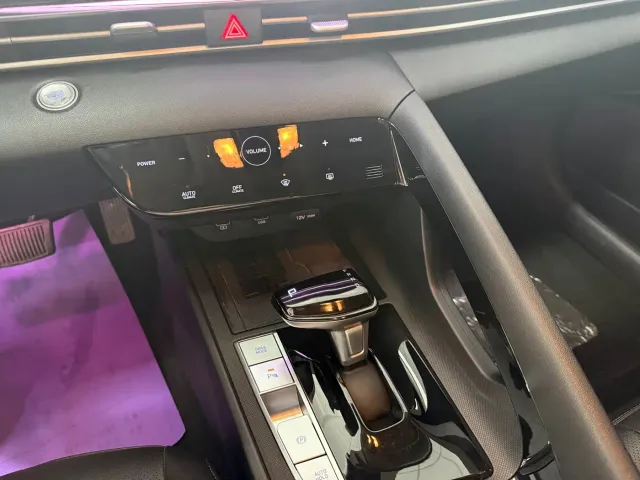 Hyundai Elantra — Фото автомобиля 8