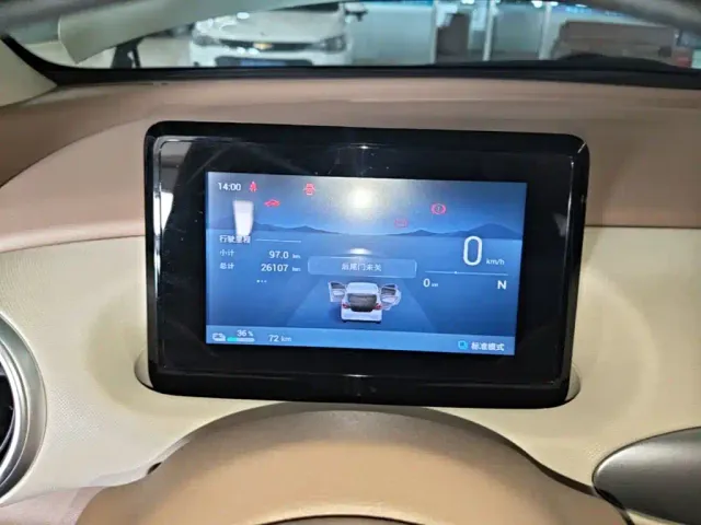 Wuling Hongguang Mini EV — Фото автомобиля 11