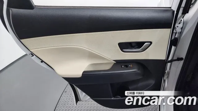 Hyundai Kona — Фото автомобиля 22