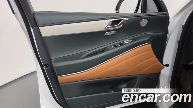 Genesis GV80 — Фото автомобиля 13