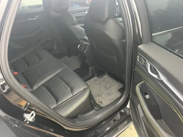 Geely Xingrui — Фото автомобиля 9