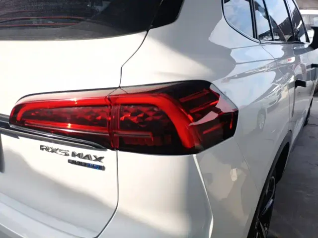 Roewe RX5 Max — Фото автомобиля 7