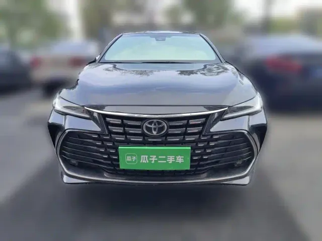 Toyota Avalon — Фото автомобиля 2