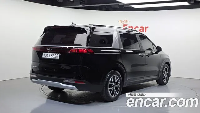 Kia Canival Carnival 4 поколение Бензин 9 мест Prestige — Фото автомобиля 2