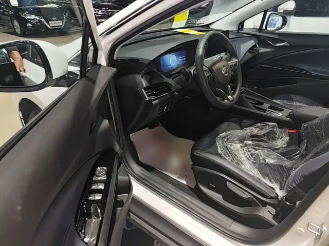 Buick Velite 6 — Фото автомобиля 15