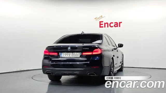 BMW 5 Series G30 — Фото автомобиля 4
