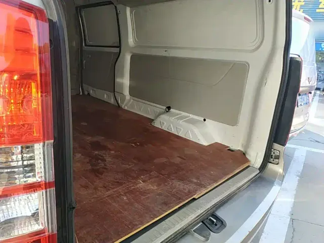 Jinbei New Hiace S — Фото автомобиля 18
