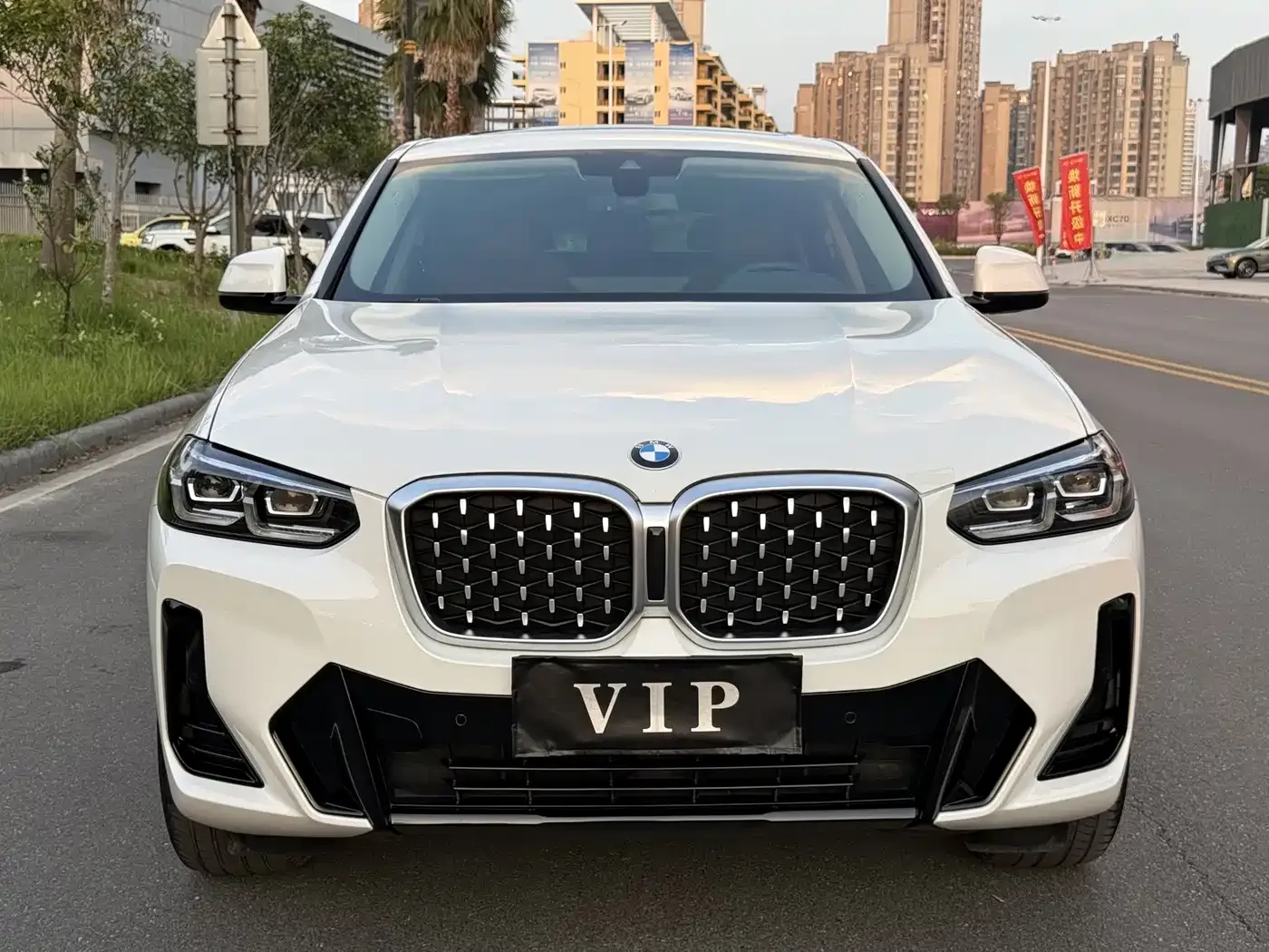 BMW BMW X4 2022 xDrive 25i M Sport Package — Фото автомобиля 2