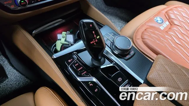 BMW 5 Series G30 — Фото автомобиля 8