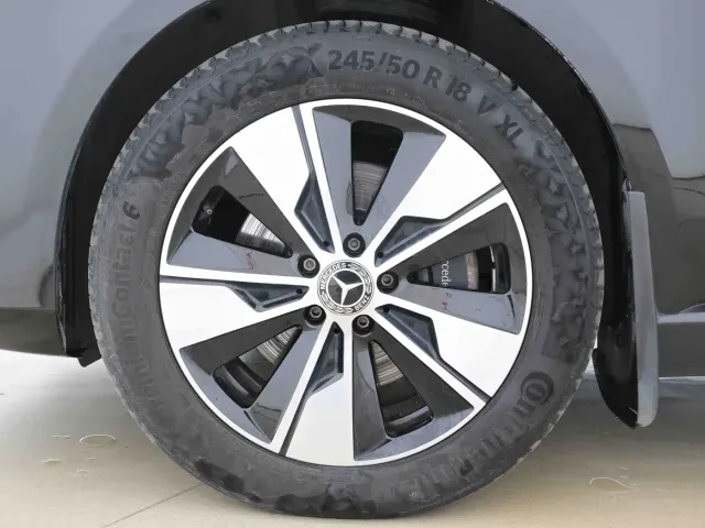 Mercedes-Benz V-Class — Фото автомобиля 15