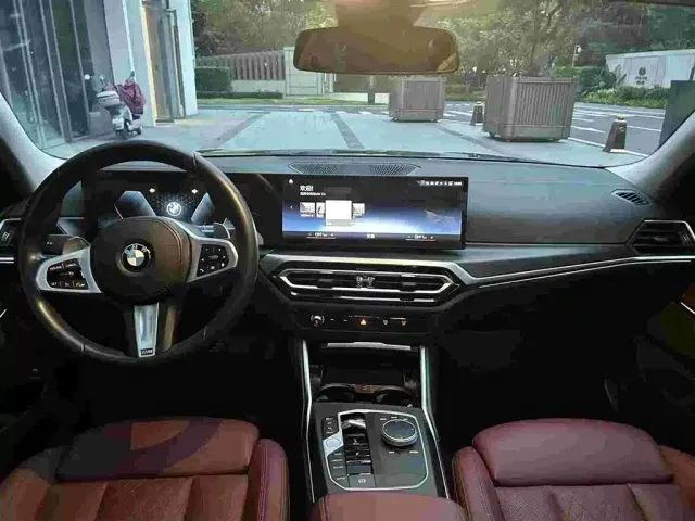 BMW BMW 3 Series 2023 325Li M Sport Black Night Package — Фото автомобиля 5