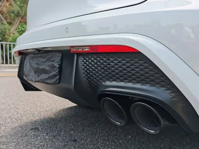 Porsche Macan — Фото автомобиля 13
