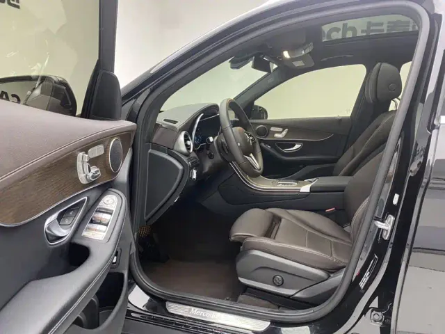 Mercedes-Benz GLC-Class — Фото автомобиля 17