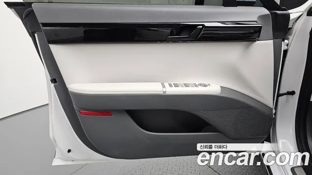 Hyundai Grandeur GN7 — Фото автомобиля 13