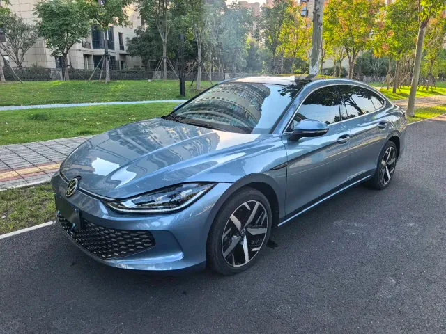 Фотография автомобиля — Volkswagen Lamando