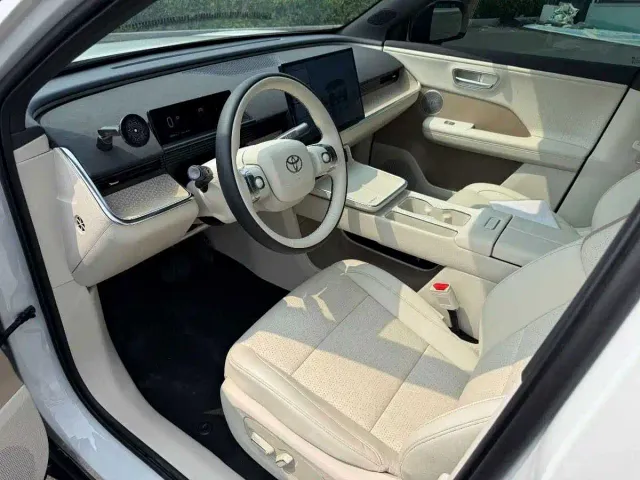 Toyota BoZhi 3X — Фото автомобиля 8