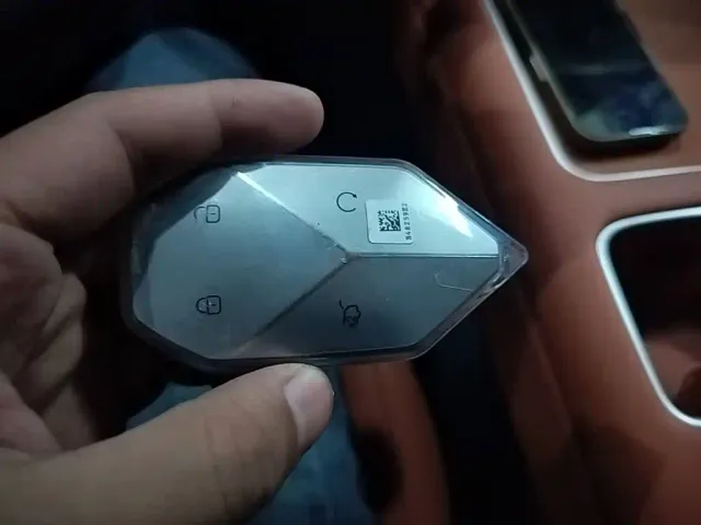 BYD FangChengBao Titanium 7 — Фото автомобиля 8