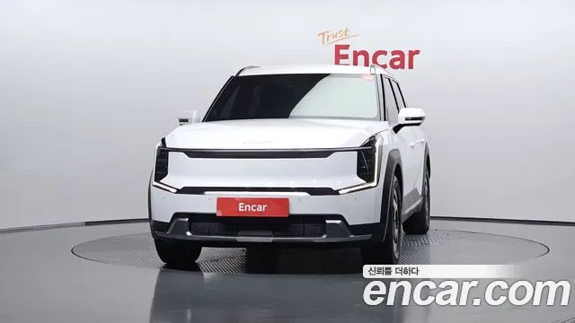 Kia EV9 — Фото автомобиля 3
