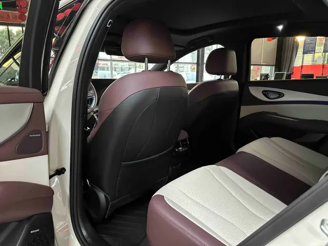 BYD Seal 07 DM-i — Фото автомобиля 6