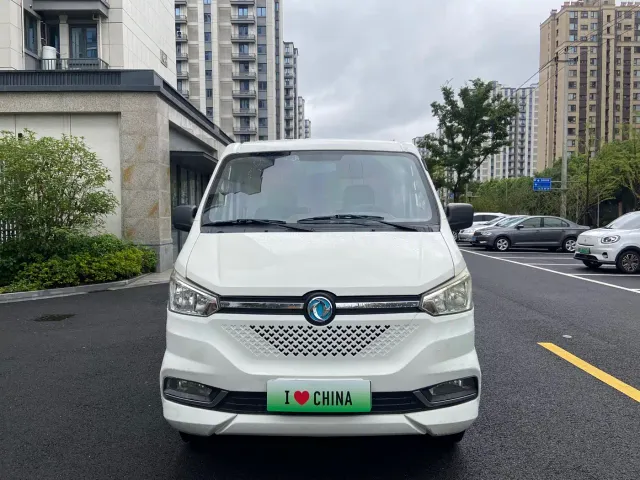 Dongfeng Yufeng Yufeng EM26 — Фото автомобиля 2