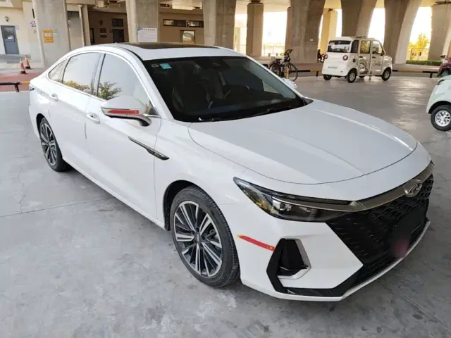 Chery Arrizo 8 — Фото автомобиля 3